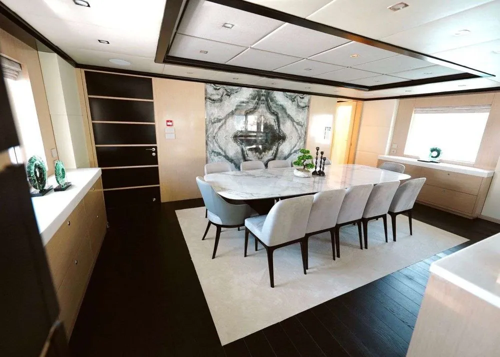 yacht-102771