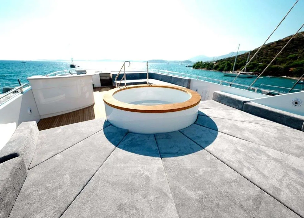 yacht-102773