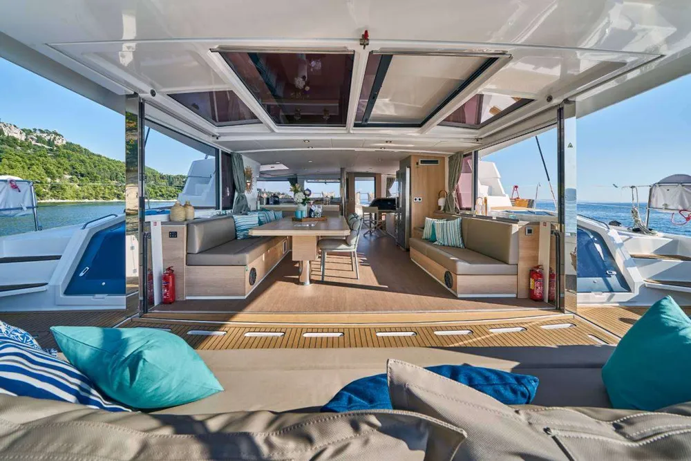 yacht-108720