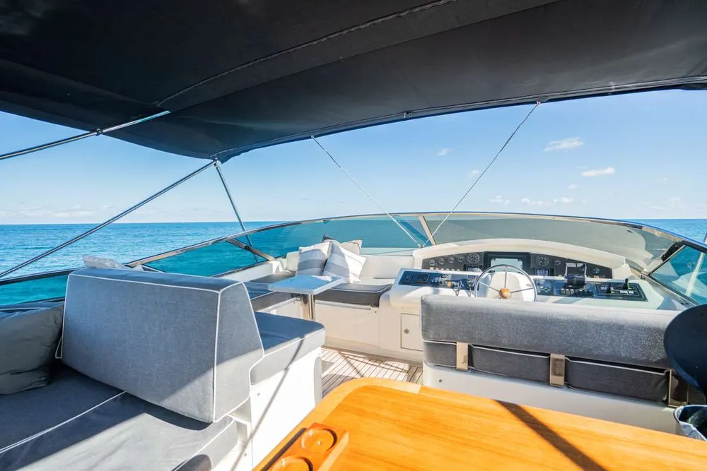 yacht-108796