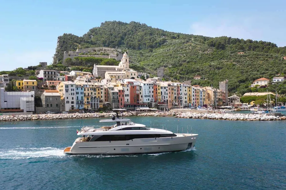 yacht-108892