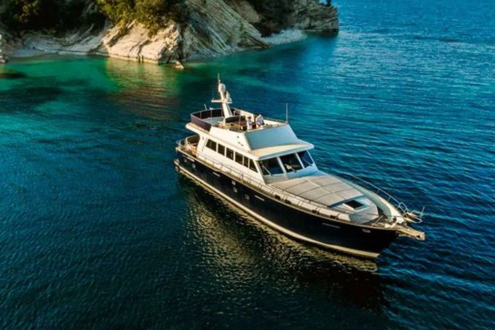 yacht-111185