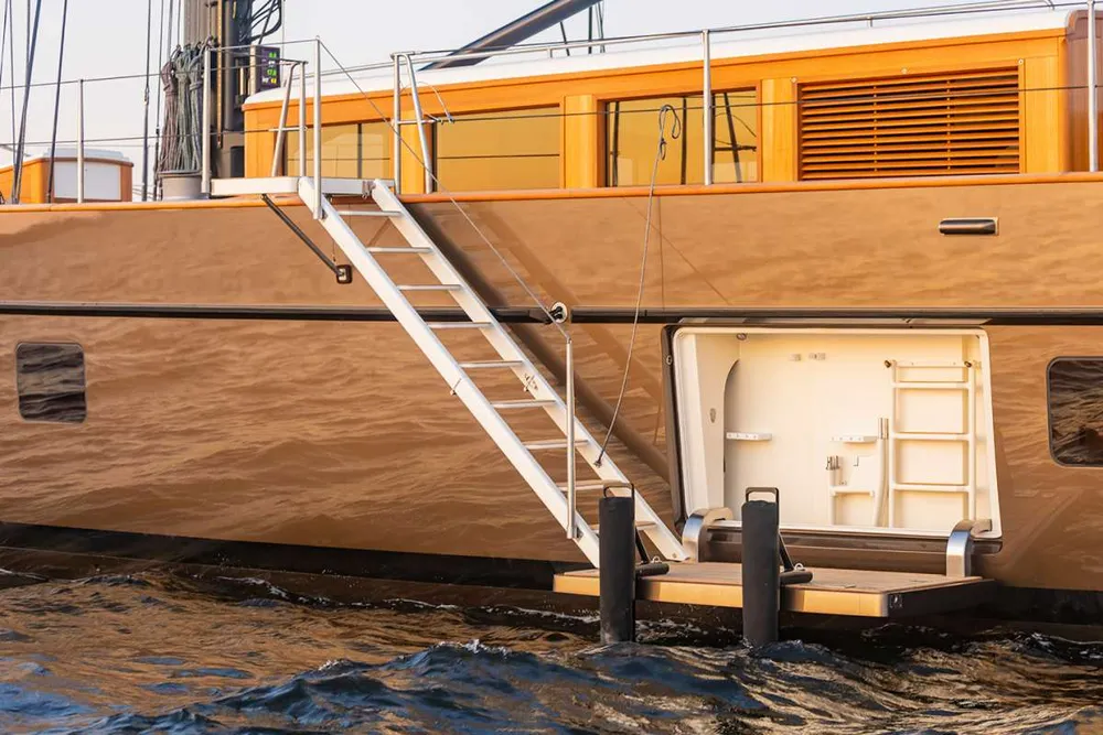yacht-133113