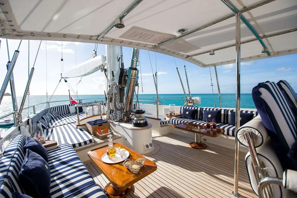 yacht-140383