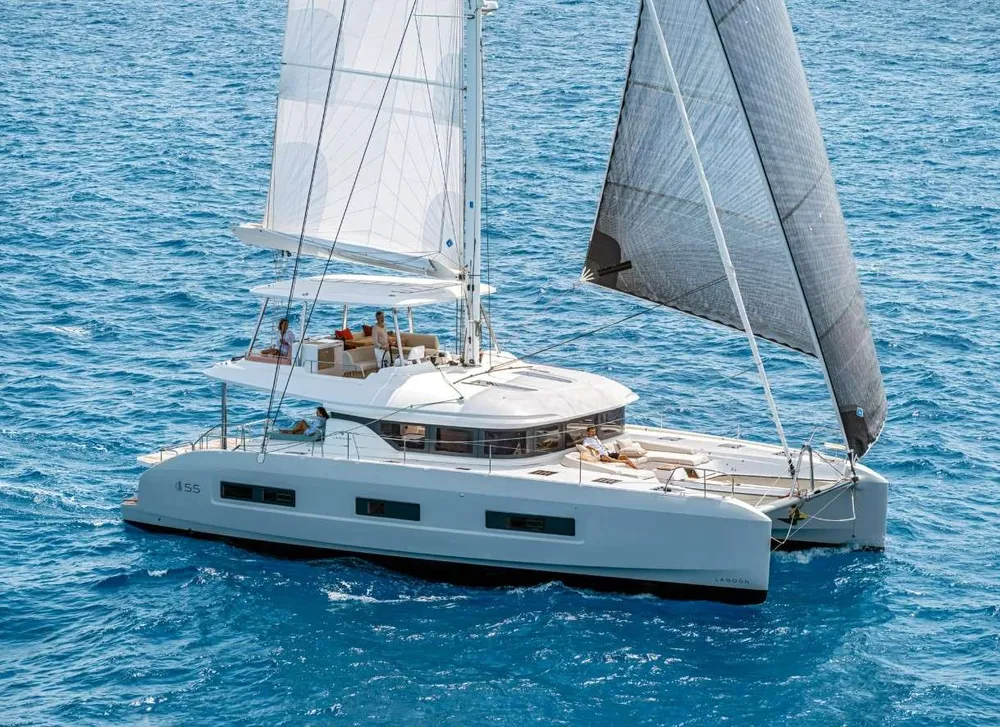 yacht-145474