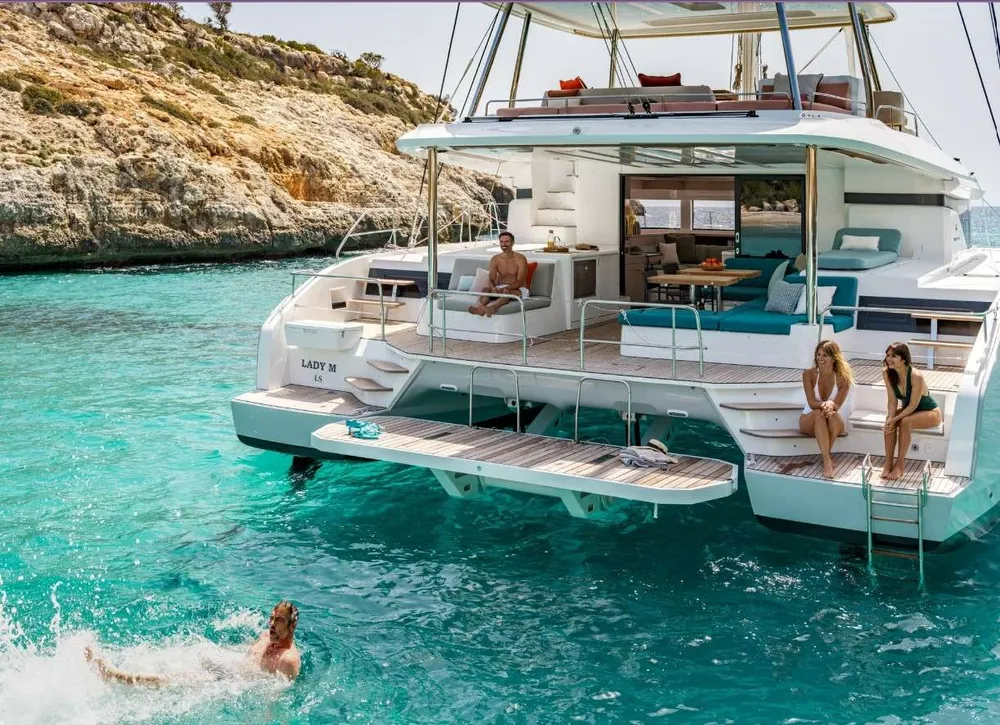 yacht-145477