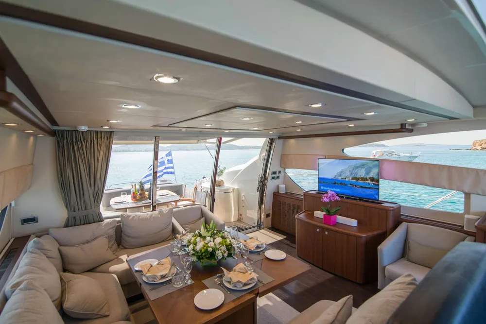 yacht-142993