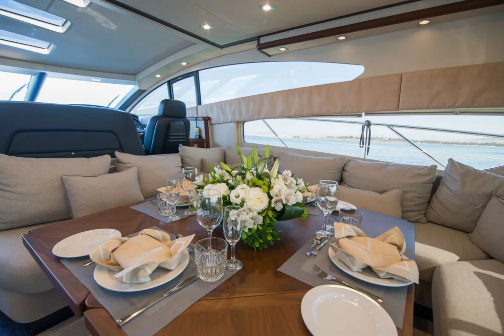 yacht-142994