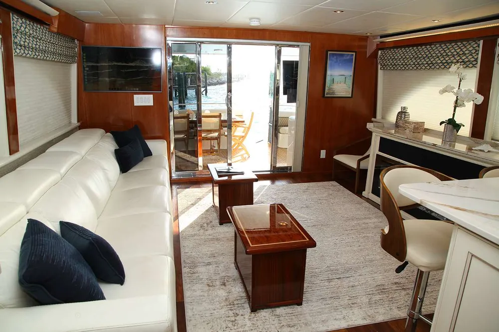 yacht-158005