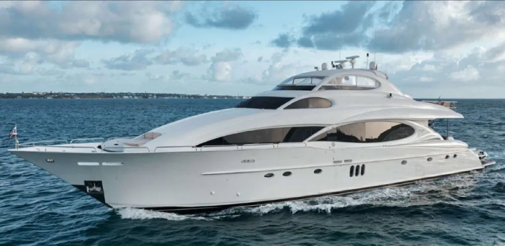 yacht-278896