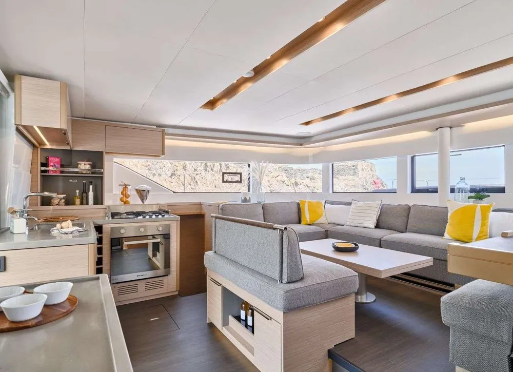yacht-357713