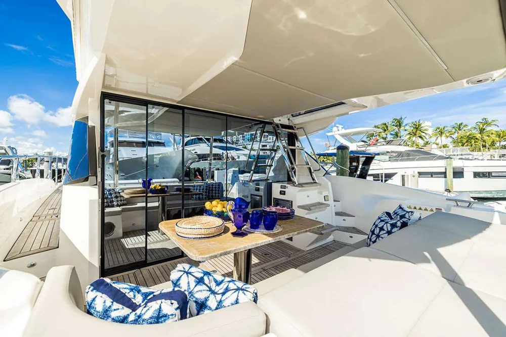 yacht-518477
