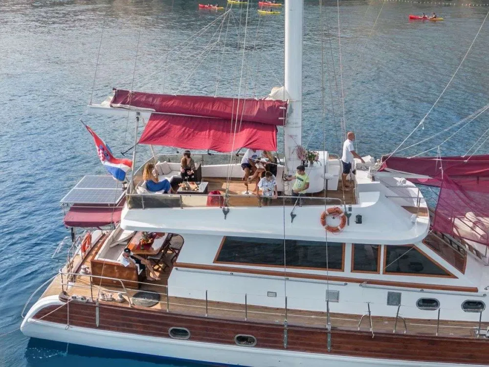 yacht-526781