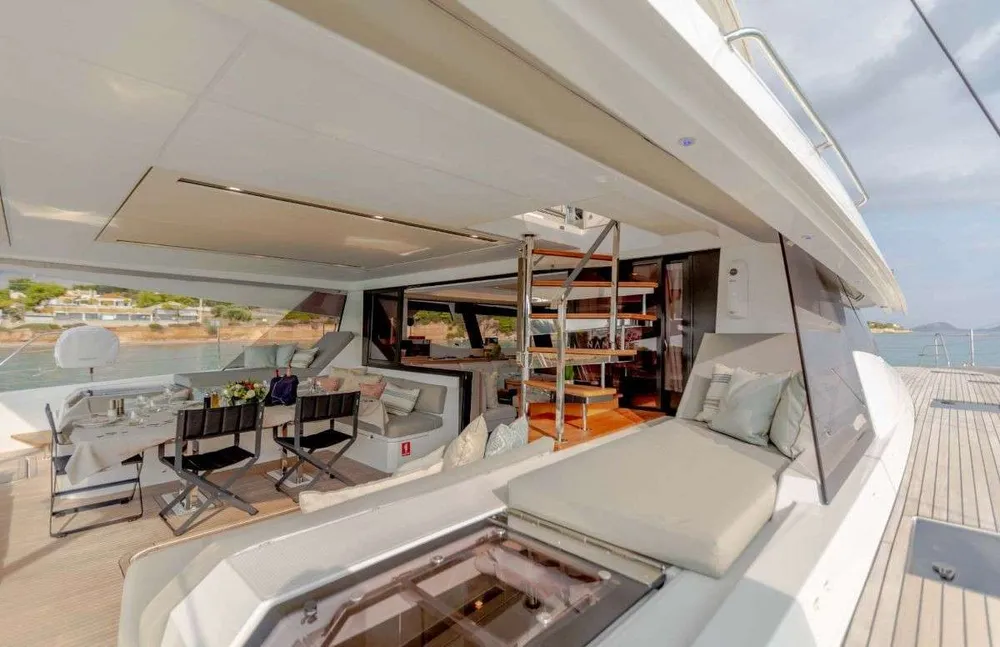 yacht-600434