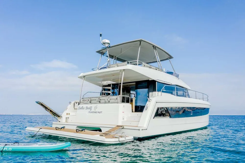 yacht-601312
