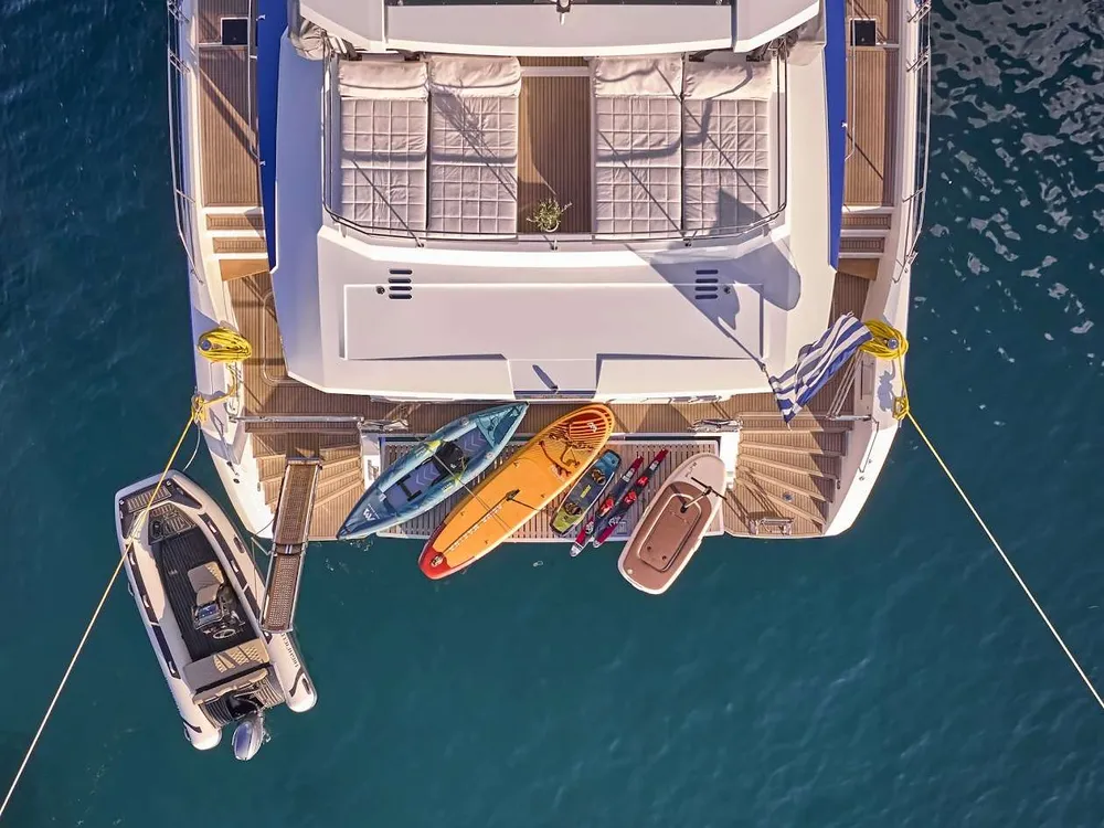 yacht-597191