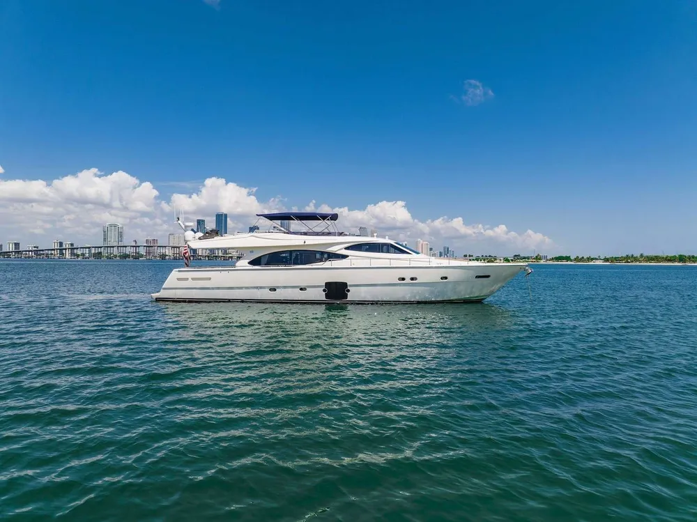 yacht-552002