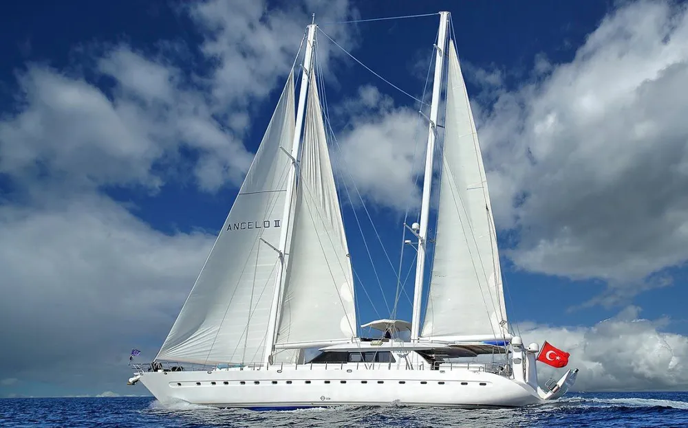 yacht-551860