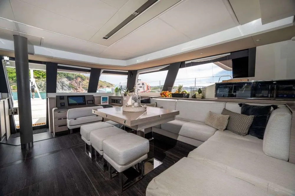 yacht-576593