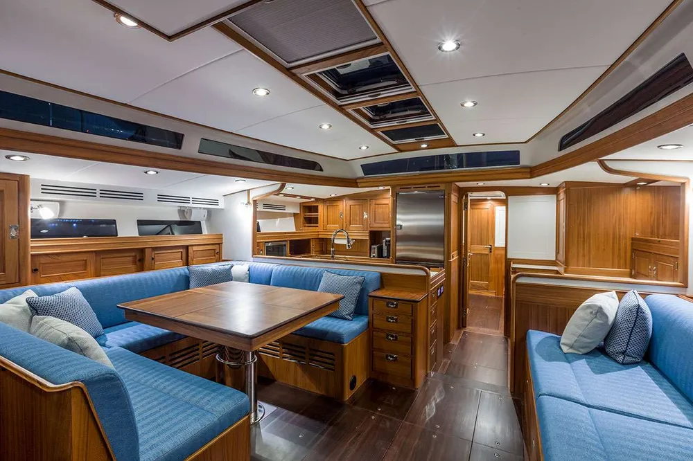 yacht-601334