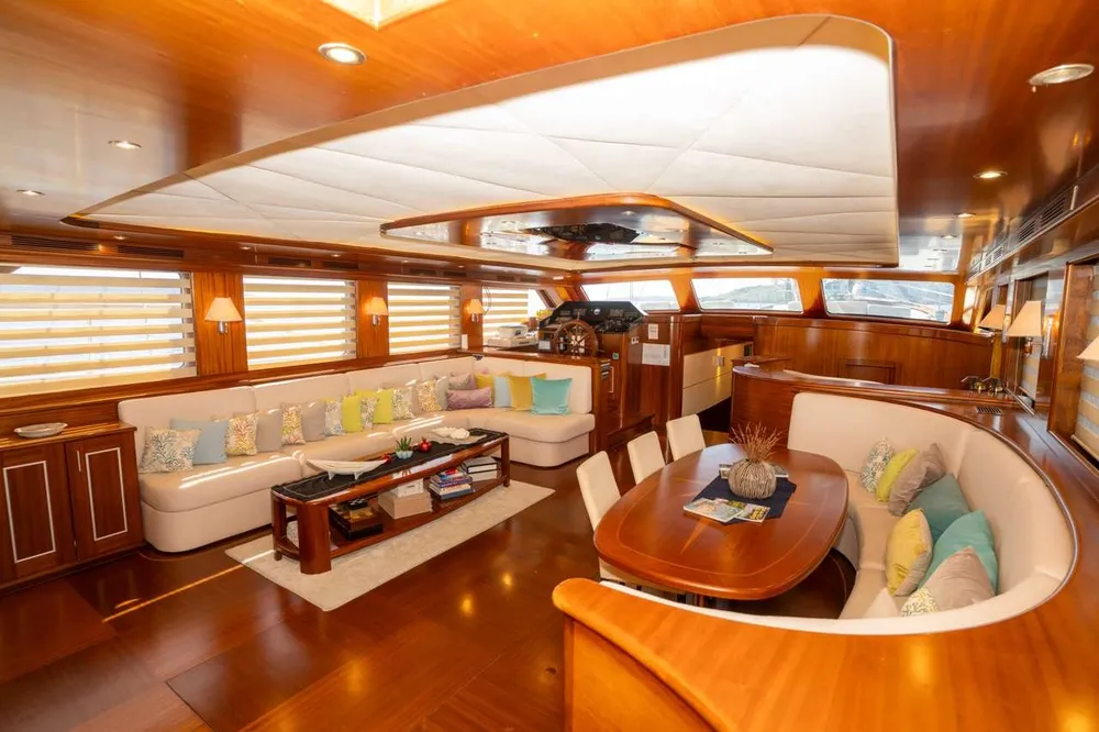 yacht-598836
