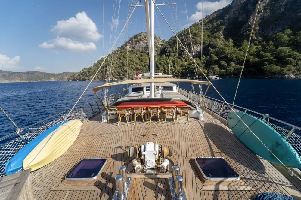 yacht-585183