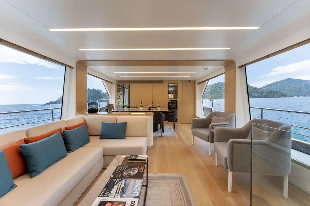 yacht-582486