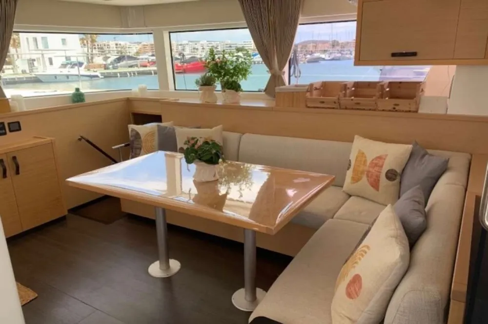 yacht-576830