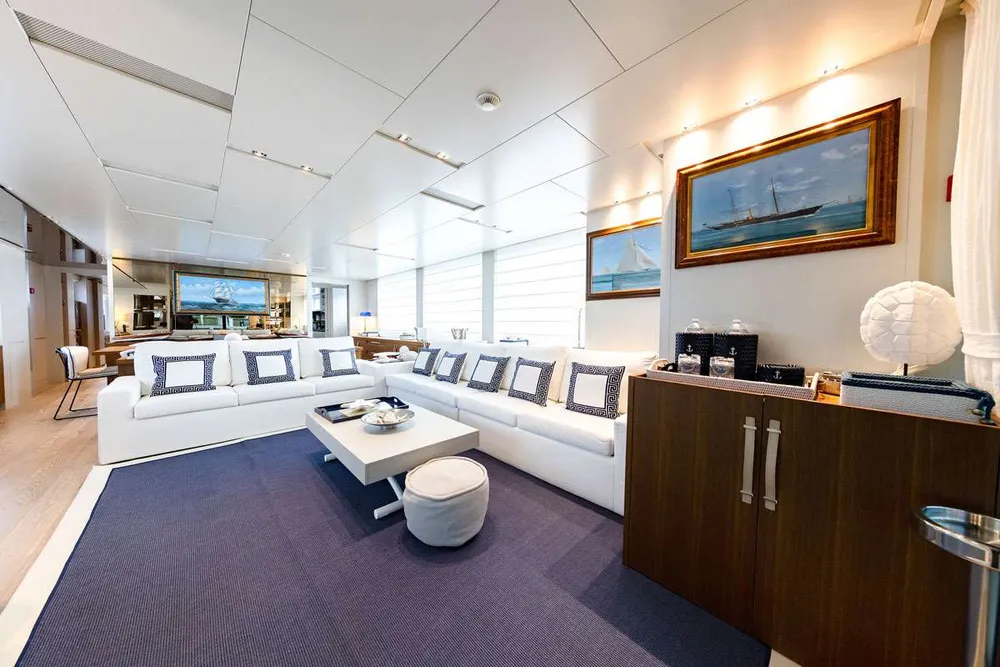 yacht-568108