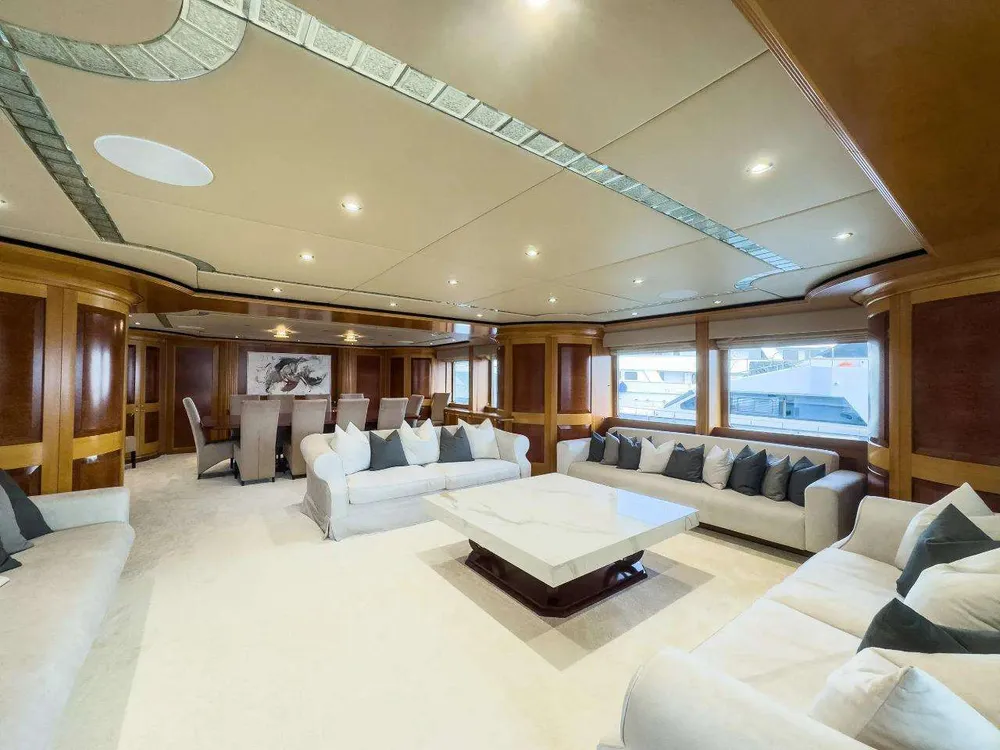 yacht-585025