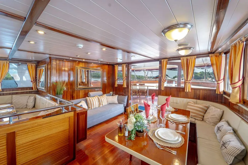 yacht-560339
