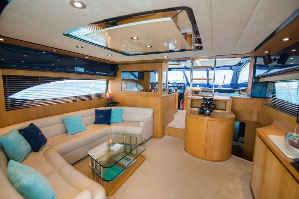 yacht-584739