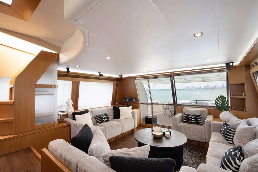 yacht-587028