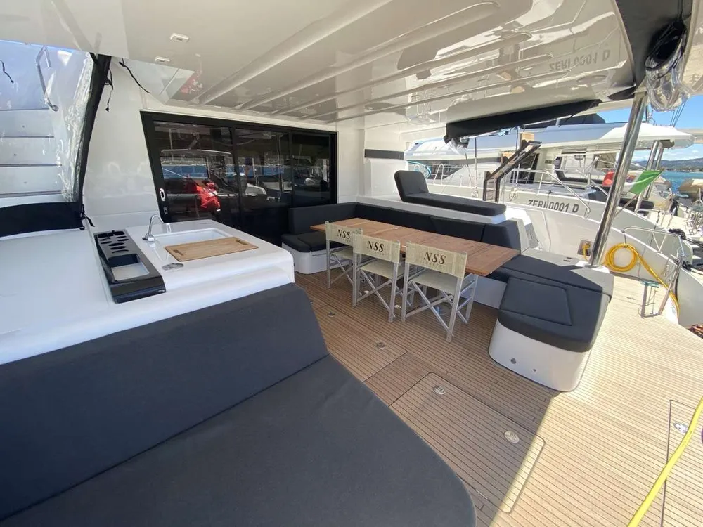 yacht-580142