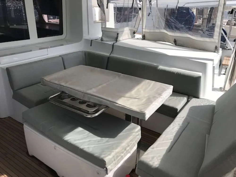 yacht-570099