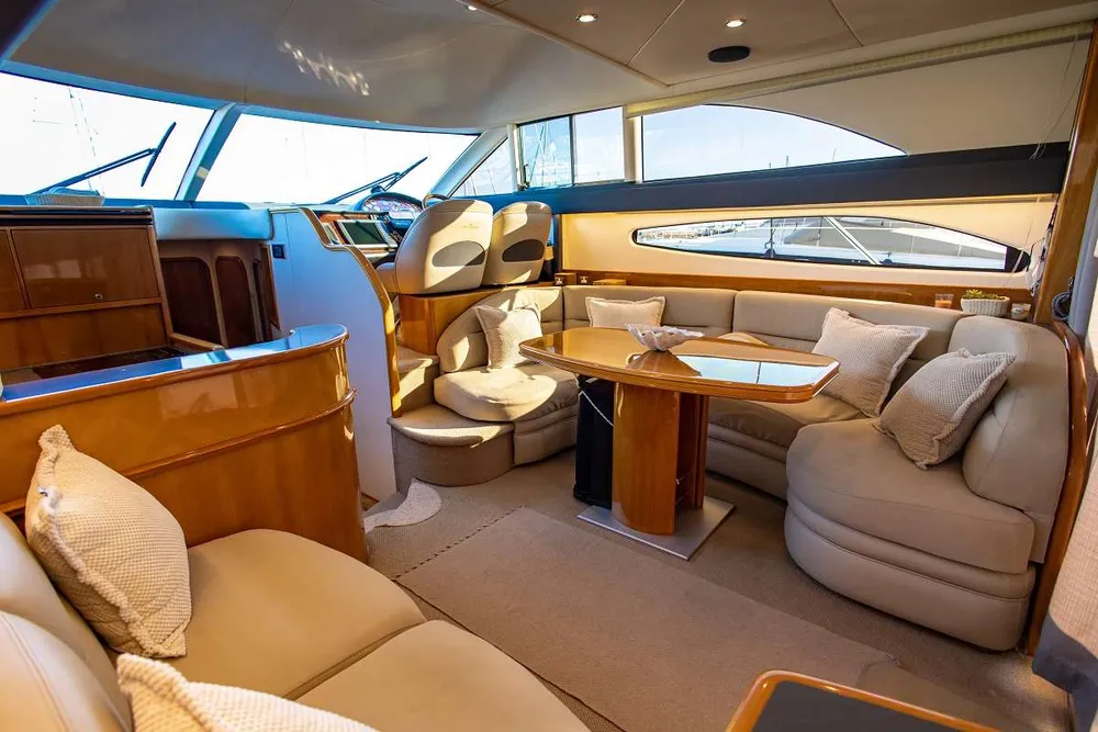 yacht-596652