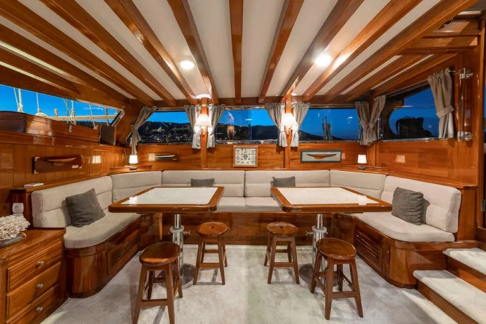 yacht-588220