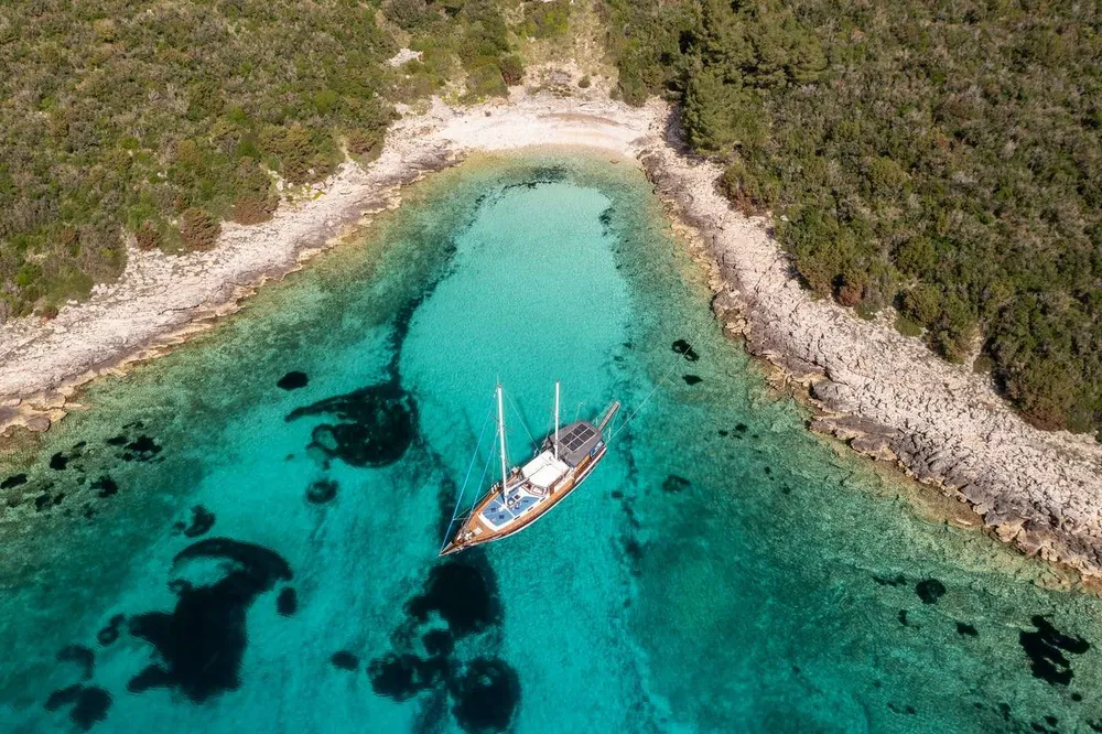 yacht-585781