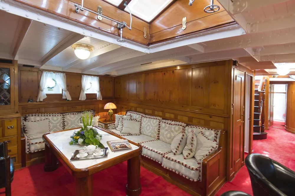 yacht-573645
