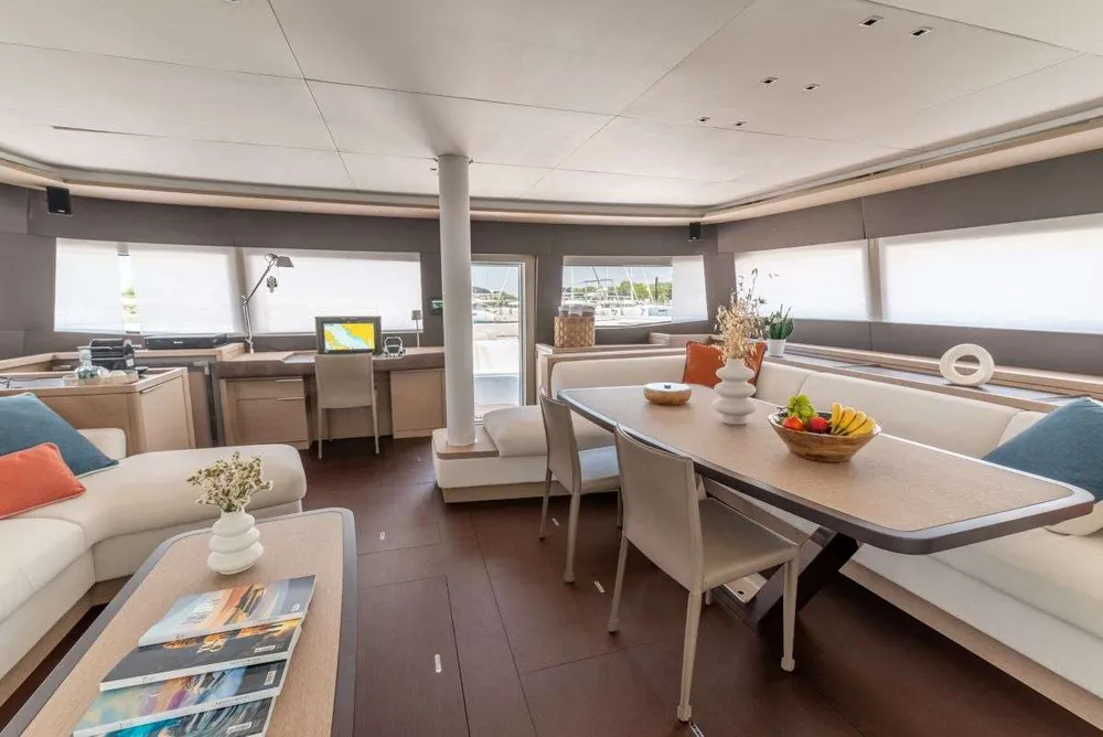 yacht-570204