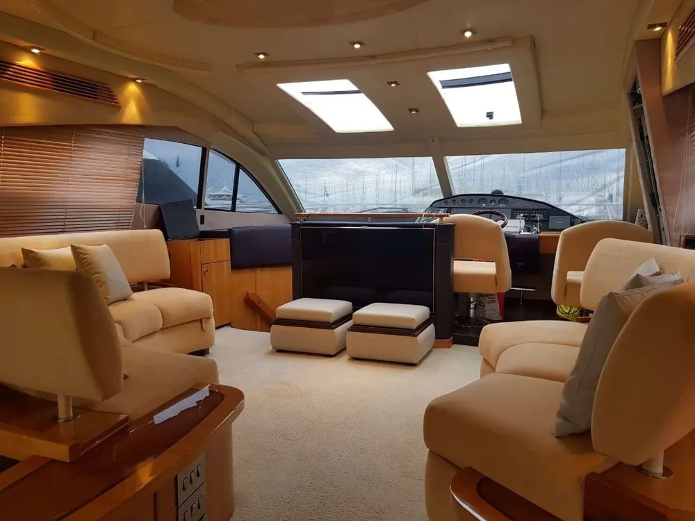 yacht-595812