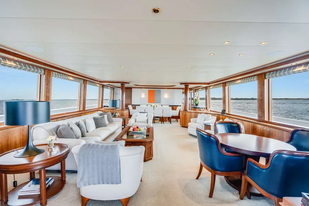 yacht-596681