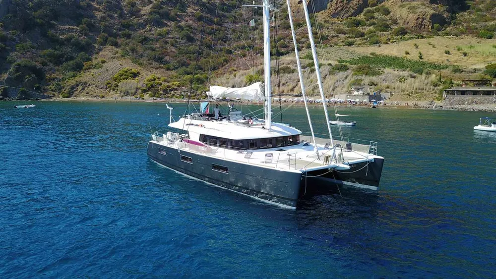 yacht-595307
