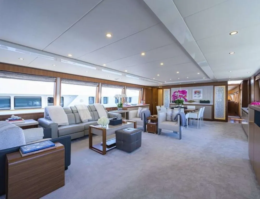 yacht-576551