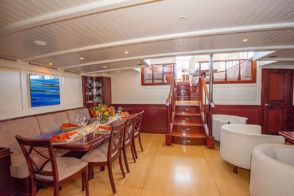 yacht-591559