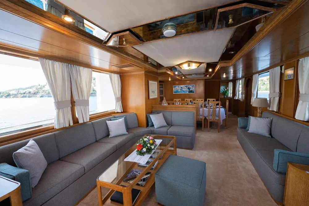 yacht-572689
