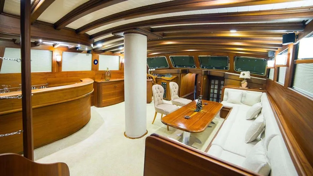 yacht-561621