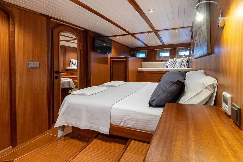 yacht-567039