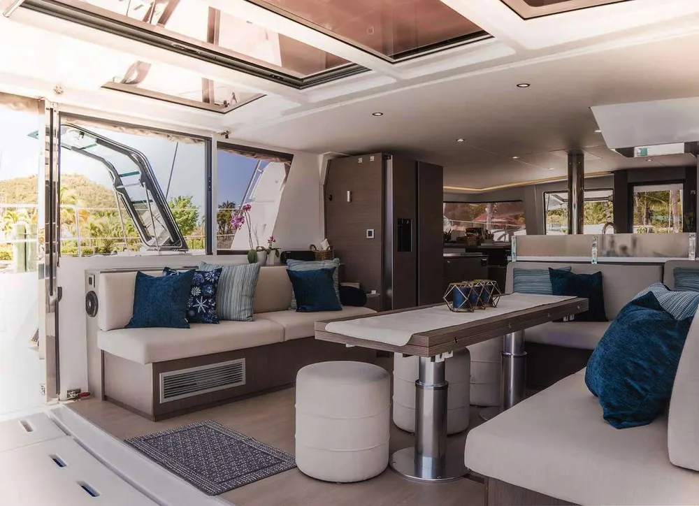 yacht-594106