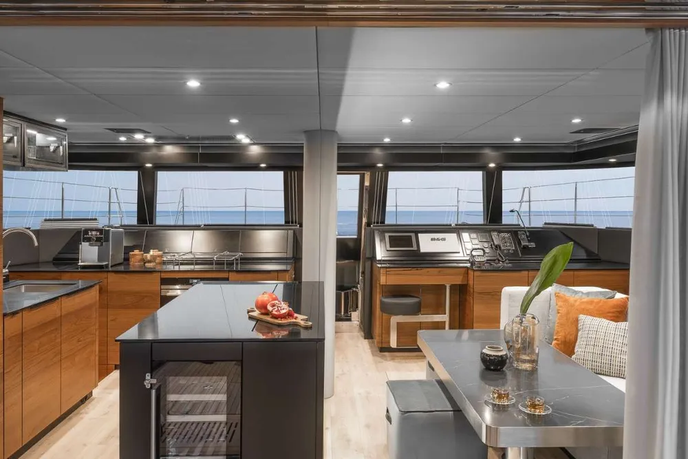 yacht-597777
